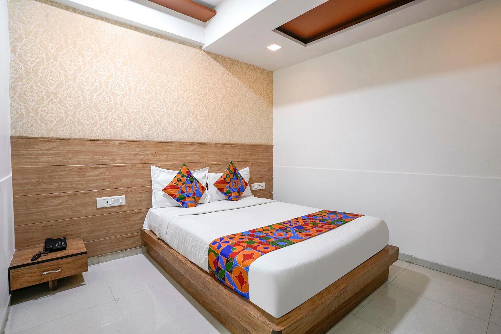 אחמדאבאד Fabhotel Galaxy I מראה חיצוני תמונה